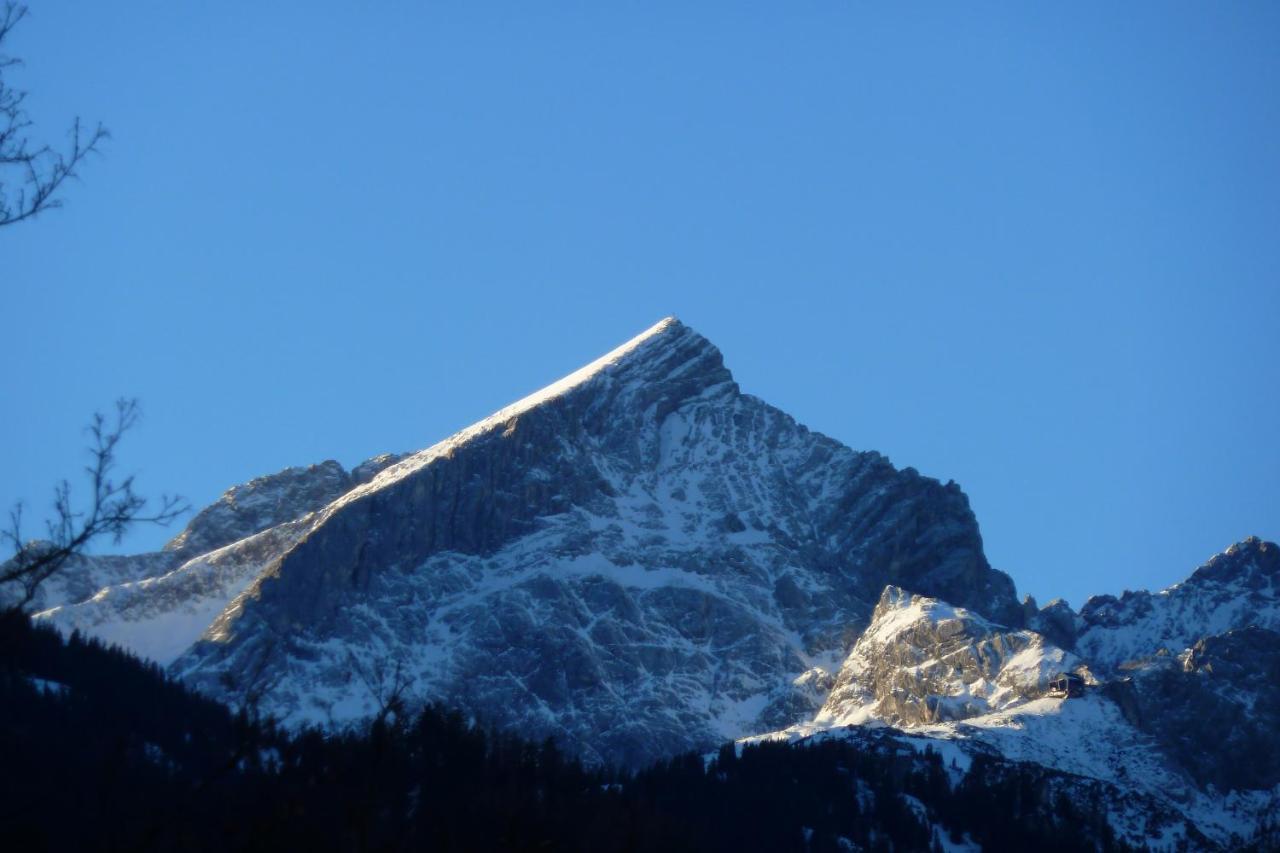 فيلا Haus Erika 1911 - Alpspitze جارمش بارتنكيرشن المظهر الخارجي الصورة